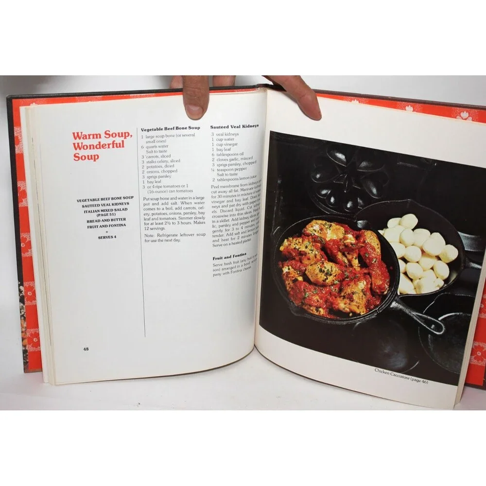 Mama D's Homestyle Italian Cookbook by Giovanna D'Agostino HC Golden 1975 Vintag